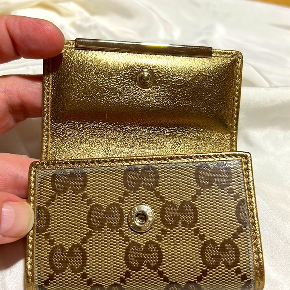 Gucci Coated Canvas Gold Leather Key Holder - Picture 6 of 11